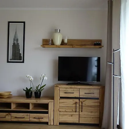 Apartament Bastion Walowa Z Ogrodkiem - Tarasem
